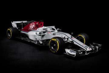 Tolti i veli alla prima Alfa Romeo Sauber di F1. Ecco la C37