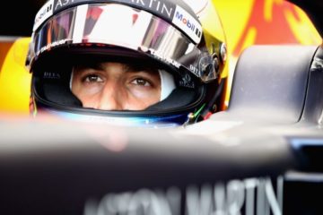 F1, Daniel Ricciardo spiazza tutti. Firma un biennale con la Renault