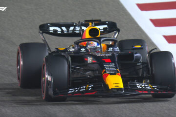 F1 in Bahrain, la prima pole è di Max Verstappen. Leclerc terzo, Sainz quarto